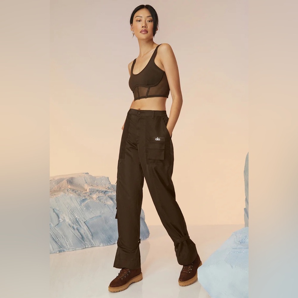 Alo Yoga Blaze Trouser Pant in Espresso